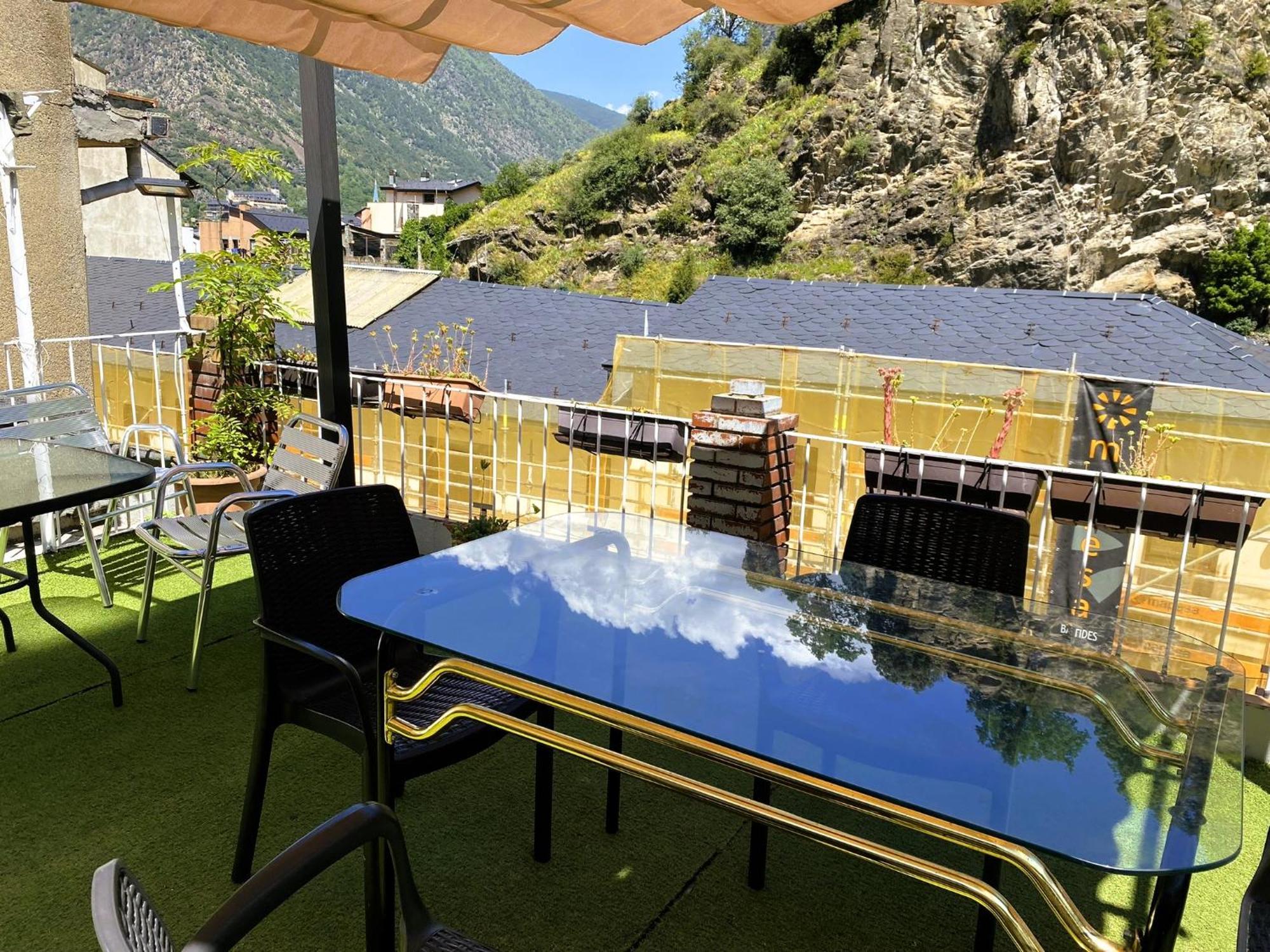 Alberg Els Andes Andorra la Vella Exteriör bild