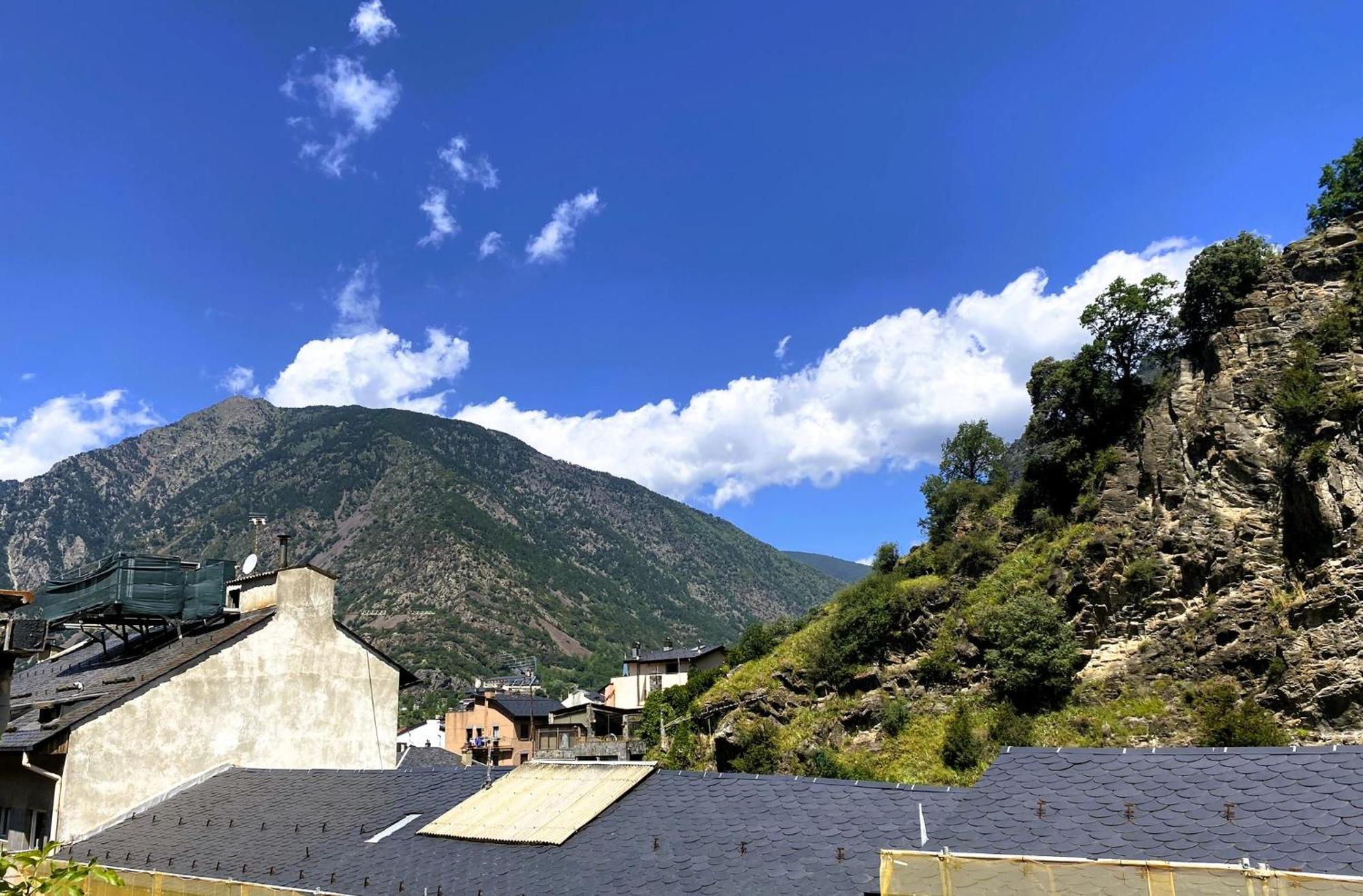 Alberg Els Andes Andorra la Vella Exteriör bild